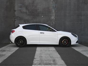 SPOTICAR Alfa Romeo Giulietta Super 1.4 Turbo Multiair 170pk Automaat 19'' Ti Ve Tweedehands - Hatchback Benzine Wit - Sittard - 1200292495_5