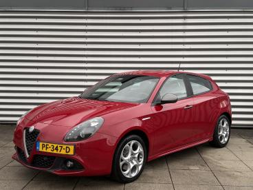 SPOTICAR Alfa Romeo Giulietta 1.4 Turbo Multiair Super Pack Veloce | Navigatie | Tweedehands - Hatchback Benzine Rood - Velp - 1200293953_1