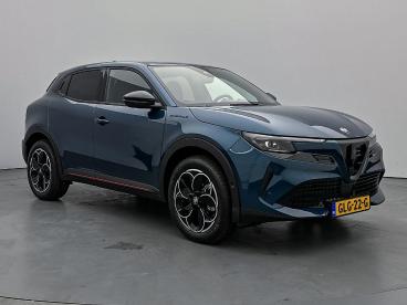 SPOTICAR Alfa Romeo Junior Elettrica Speciale 54 Kwh 156pk Automaat | Elektri Tweedehands - Suv Elektrisch Blauw - Eindhoven - 1200266889_2
