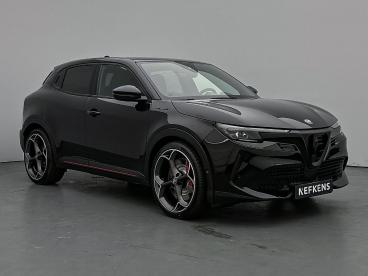 SPOTICAR Alfa Romeo Junior Elettrica Veloce 54 Kwh Panoramadak | Techno Pack Tweedehands - Suv Elektrisch Zwart - Eindhoven - 1200267131_2