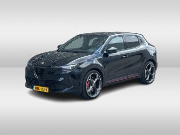 SPOTICAR Alfa Romeo Junior Elettrica 280 Pk Veloce 54 Kwh Sportstoelen | Spor Tweedehands - Suv Elektrisch Zwart - S'gravenhage - 1200269067_3