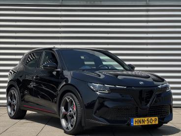 SPOTICAR Alfa Romeo Junior 54 Kwh 280pk Elettrica Veloce Navigatie | Full Led Tweedehands - Hatchback Elektrisch Zwart - Velp - 1200271134_3