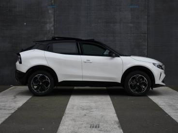 SPOTICAR Alfa Romeo Junior Ibrida Speciale 1.2 Hybrid 145pk Automaat Pano-dak Tweedehands - Suv Hybride Wit - Sittard - 1200271357_3