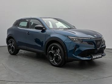 SPOTICAR Alfa Romeo Junior Suv Ibrida 136 Pk Automaat | Navigatie | Achteruit Tweedehands - Suv Hybride Blauw - De Meern - 1200273737_2