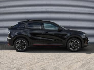 SPOTICAR Alfa Romeo Junior Elettrica Speciale 54kwh 156pk Automaat Pano-dak | Tweedehands - Suv Elektrisch Zwart - Sittard - 1200277834_4