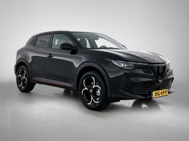 SPOTICAR Alfa Romeo Junior 1.2 Ibrida Speciale 145pk Automaat | Nieuw | 3.150 Tweedehands - Suv Hybride Zwart - Eindhoven - 1200279241_2