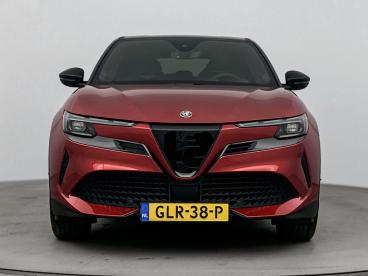 SPOTICAR Alfa Romeo Junior Elettrica Speciale 54 Kwh 156pk | Sport Pack | Pac Tweedehands - Suv Elektrisch Rood - De Meern - 1200279516_3