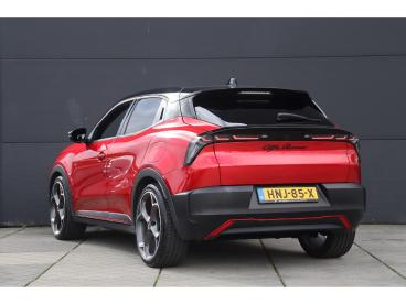 SPOTICAR Alfa Romeo Junior Elettrica Veloce 54 Kwh Tweedehands - Suv Elektrisch Rood - Amsterdam - 1200279736_3