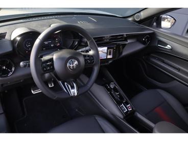 SPOTICAR Alfa Romeo Junior 1.2 Turbo Hybrid Ibrida Speciale / Panoramadak / V Tweedehands - Suv Hybride Grijs - Amsterdam - 1200281502_5