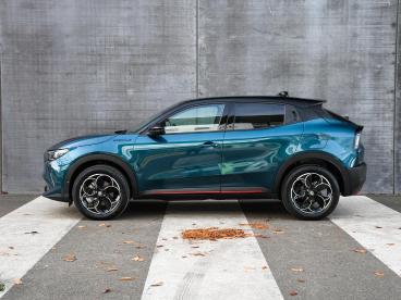 SPOTICAR Alfa Romeo Junior Speciale 1.2 Turbo Ibrida 145pk Automaat Schuif-da Tweedehands - Suv Hybride Blauw - Sittard - 1200281504_4