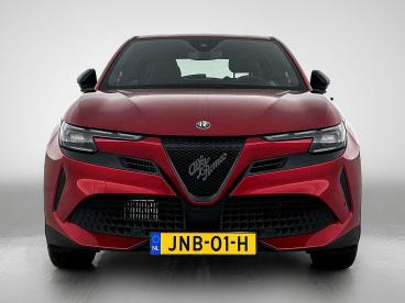 SPOTICAR Alfa Romeo Junior 1.2 Ibrida 145pk Automaat | Climate Control | Navi Tweedehands - Suv Hybride Rood - Eindhoven - 1200283896_4