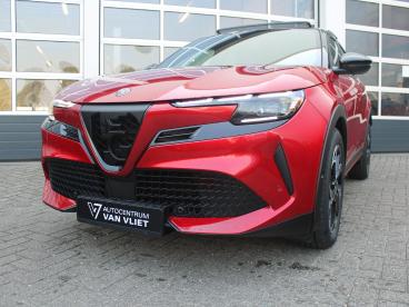 SPOTICAR Alfa Romeo Junior Elettrica Speciale 54 Kwh | 17% Bijtelling | Schui Tweedehands - Suv Elektrisch Rood - Waddinxveen - 1200284341_3