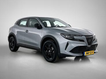 SPOTICAR Alfa Romeo Junior 1.2 Hybrid Ibrida 145pk Automaat | Elektrische Ach Tweedehands - Suv Hybride Grijs - Eindhoven - 1200284552_2