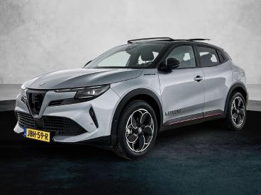 SPOTICAR Alfa Romeo Junior Elettrica Speciale 54 Kwh 156pk Automaat | 8 Jaar Tweedehands - Suv Elektrisch Grijs - Eindhoven - 1200284614_1