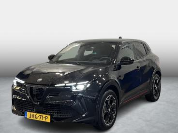 SPOTICAR Alfa Romeo Junior Elettrica Speciale 54 Kwh | Adaptive Cruise Contro Tweedehands - Suv Elektrisch Zwart - Velp - 1200285125_1