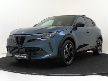 SPOTICAR Alfa Romeo Junior Elettrica Speciale 54 Kwh | Pack Techno | Panorama Tweedehands - Suv Elektrisch Blauw - S'gravenhage - 1200288297_1