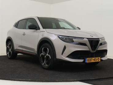 SPOTICAR Alfa Romeo Junior 1.2 Turbo Hybrid Ibrida Speciale Automaat ! Tweedehands - Suv Hybride Wit - S'gravenhage - 1200289264_3