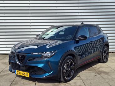 SPOTICAR Alfa Romeo Junior Elettrica Speciale 54 Kwh Navigatie | Camera | Ele Tweedehands - Suv Elektrisch Blauw - Velp - 1200289612_1