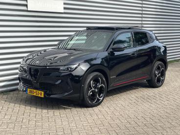 SPOTICAR Alfa Romeo Junior 1.2 Turbo Hybrid Ibrida Q4 Sportpack | Techno Pakk Tweedehands - Suv Hybride Zwart - S'gravenhage - 1200290180_4