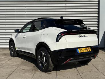 SPOTICAR Alfa Romeo Junior 1.2 Turbo Hybrid Ibrida Sport Speciale | Schuif Ka Tweedehands - Suv Hybride Wit - Velp - 1200291258_5