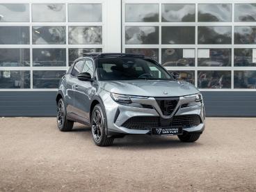 SPOTICAR Alfa Romeo Junior Elettrica Speciale 54 Kwh | Pack Techno | Schuif/k Tweedehands - Suv Elektrisch Grijs - Waddinxveen - 1200291614_4