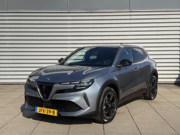SPOTICAR Alfa Romeo Junior Elettrica Speciale 54 Kwh Navigatie | Camera | Led Tweedehands - Suv Elektrisch Grijs - Velp - 1200291689_1