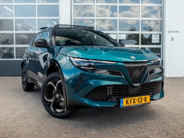 SPOTICAR Alfa Romeo Junior 1.2 Turbo Hybrid Ibrida Ti | Techno Pack | 18" | S Tweedehands - Suv Hybride Blauw - Waddinxveen - 1200293407_5