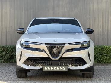 SPOTICAR Alfa Romeo Junior Elettrica 54 Kwh | Applecarplay/android | Climate Tweedehands - Suv Elektrisch Wit - Baarn - 1200293426_2