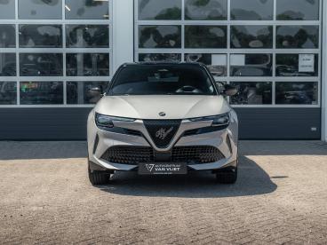 SPOTICAR Alfa Romeo Junior Elettrica Ti 54 Kwh | Clima | Adapt. Cruise | Keyl Tweedehands - Suv Elektrisch Beige - Waddinxveen - 1200296869_2