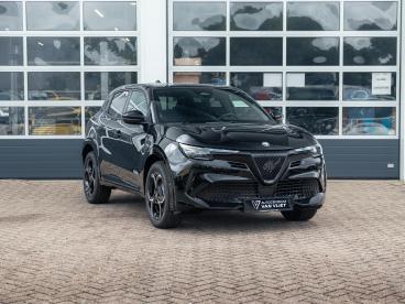 SPOTICAR Alfa Romeo Junior Elettrica Ti 54 Kwh | Clima | Adapt. Cruise | Keyl Tweedehands - Suv Elektrisch Zwart - Waddinxveen - 1200297351_4