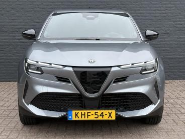 SPOTICAR Alfa Romeo Junior Elettrica Sport Speciale 54 Kwh 412 Km Wltp | Adap Tweedehands - Suv Elektrisch Grijs - Hengelo - 1200297965_2
