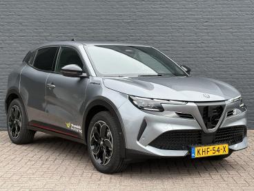 SPOTICAR Alfa Romeo Junior Elettrica Sport Speciale 54 Kwh 412 Km Wltp | Adap Tweedehands - Suv Elektrisch Grijs - Hengelo - 1200297965_3