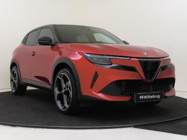 SPOTICAR Alfa Romeo Junior 1.2 Turbo Hybrid Ibrida Speciale Yp Tweedehands - Suv Hybride Rood - Den Haag - 1200298824_3
