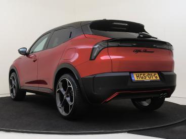 SPOTICAR Alfa Romeo Junior 1.2 Turbo Hybrid Ibrida Speciale Yp Tweedehands - Suv Hybride Rood - Den Haag - 1200298824_4