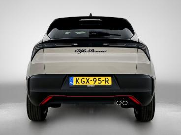 SPOTICAR Alfa Romeo Junior 1.2 Turbo Hybrid Ibrida Sport Speciale Tachno Pack Tweedehands - Suv Hybride Grijs - Eindhoven - 1200300087_4