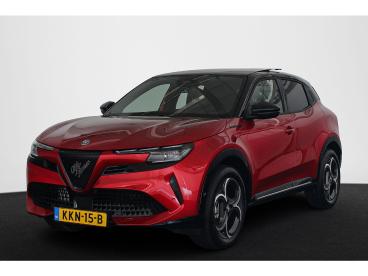 SPOTICAR Alfa Romeo Junior 1.2 Turbo Hybrid Ibrida Sport Speciale Pano Massag Tweedehands - Suv Hybride Rood - Amsterdam - 1200300168_1