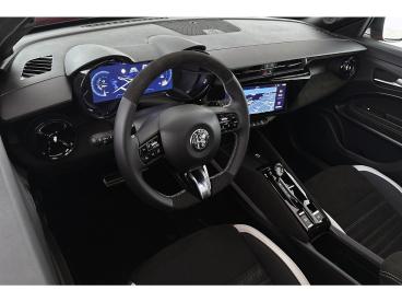 SPOTICAR Alfa Romeo Junior 1.2 Turbo Hybrid Ibrida Sport Speciale Pano Massag Tweedehands - Suv Hybride Rood - Amsterdam - 1200300168_5