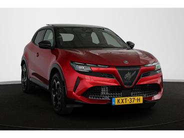 SPOTICAR Alfa Romeo Junior 1.2 Turbo Hybrid Ibrida Ti Pano Stoelverwarming Ma Tweedehands - Suv Hybride Rood - Amsterdam - 1200303547_2