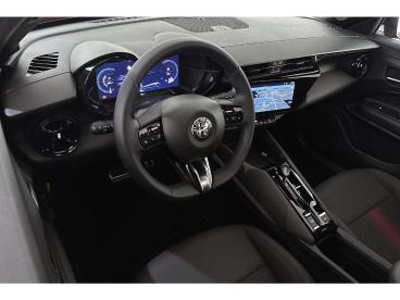 SPOTICAR Alfa Romeo Junior 1.2 Turbo Hybrid Ibrida Ti Pano Stoelverwarming Ma Tweedehands - Suv Hybride Rood - Amsterdam - 1200303547_5