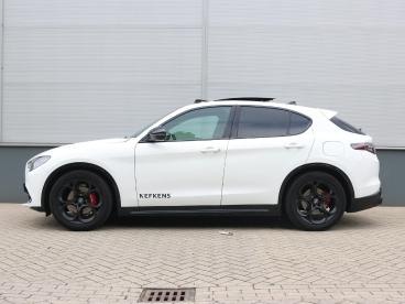 SPOTICAR Alfa Romeo Stelvio 280pk Turbo Gme Awd Tributo Italiano | Winterpakke Tweedehands - Suv Benzine Wit - De Meern - 1200270635_2