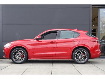 SPOTICAR Alfa Romeo Stelvio 2.0t 280pk Awd Veloce / Carplay / Rosso Alfa Tweedehands - Suv Benzine Rood - Amsterdam - 1200276505_2