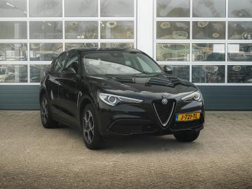 SPOTICAR Alfa Romeo Stelvio 2.0 Turbo Aut. Awd 200pk Super | Navi | Apple Carp Tweedehands - Suv Benzine Zwart - Waddinxveen - 1200284384_3