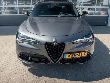 SPOTICAR Alfa Romeo Stelvio 2.0 Turbo 280pk Awd Veloce | Schuif/kanteldak | Ha Tweedehands - Suv Benzine Grijs - Waddinxveen - 1200300114_3