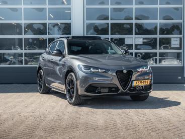 SPOTICAR Alfa Romeo Stelvio 2.0 Turbo 280pk Awd Veloce | Schuif/kanteldak | Ha Tweedehands - Suv Benzine Grijs - Waddinxveen - 1200300114_4