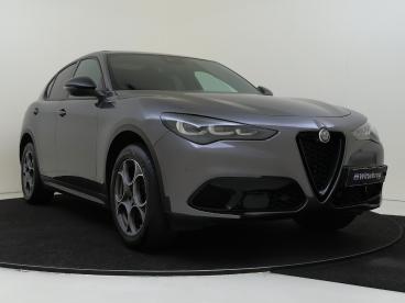 SPOTICAR Alfa Romeo Stelvio 2.0 T Gme Awd Sprint | Panoramadak | Leder | Elekt Tweedehands - Suv Benzine Grijs - S'gravenhage - 1200301937_3