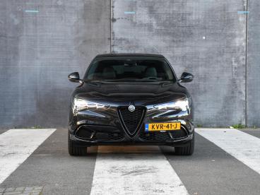 SPOTICAR Alfa Romeo Stelvio Veloce Ti 2.0 Turbo 280pk Awd Automaat Harman/kard Tweedehands - Suv Benzine Zwart - Sittard - 1200303339_3