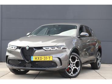 SPOTICAR Alfa Romeo Tonale 1.5t Hybrid Veloce / Stoelventilatie / Achteruitri Tweedehands - Suv Hybride Grijs - Amsterdam - 1200273516_1