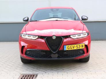 SPOTICAR Alfa Romeo Tonale 1.3t Phev 280pk Sprint | Stoelverwarming | Navigat Tweedehands - Suv Plugin Hybrid Rood - Eindhoven - 1200279620_3
