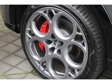 SPOTICAR Alfa Romeo Tonale 1.3t 280pk Phev Edizione Speciale / 20'' / Keyless Tweedehands - Suv Plugin Hybrid Grijs - Amsterdam - 1200280463_5