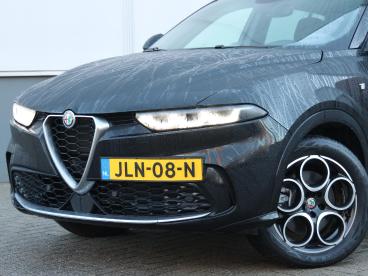 SPOTICAR Alfa Romeo Tonale  Tweedehands - Suv Plugin Hybrid Zwart - De Meern - 1200285220_5